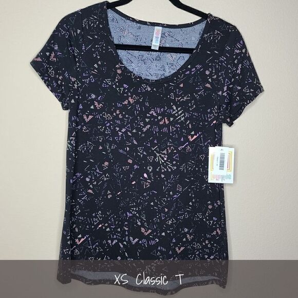 LuLaRoe Classic Tee XS Black NEW - Picture 1 of 2
